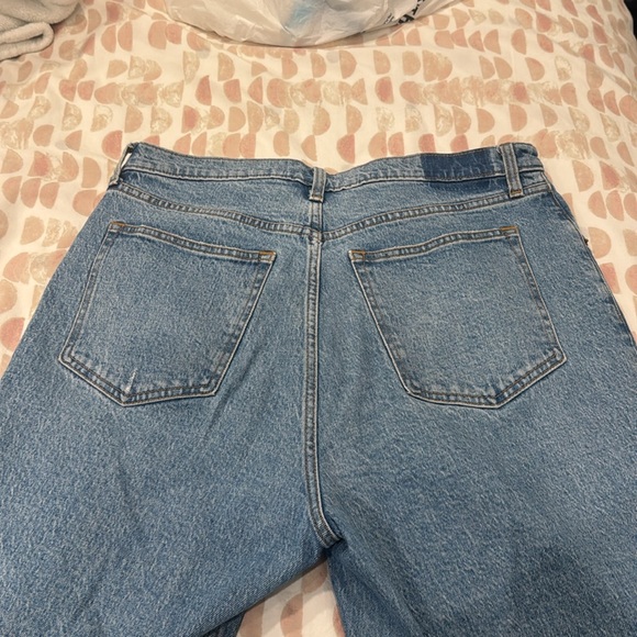Abercrombie Ultra High Rise 90s Straight Jean Medium Wash - Picture 8 of 8